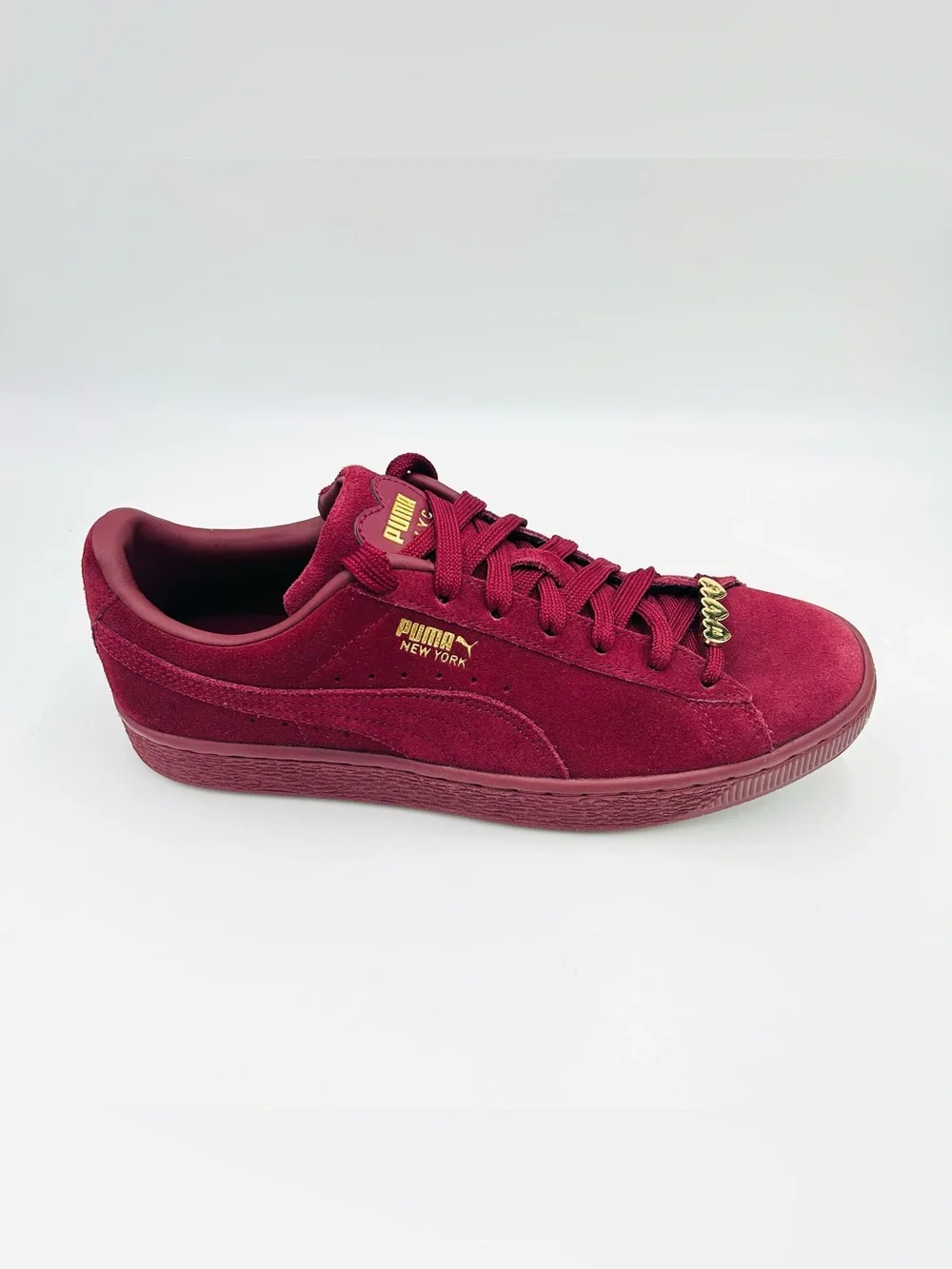 Puma Suede Classic NYC Flagship Sneakers Women 9 Zinfandel Gold Big Apple - Picture 3 of 11